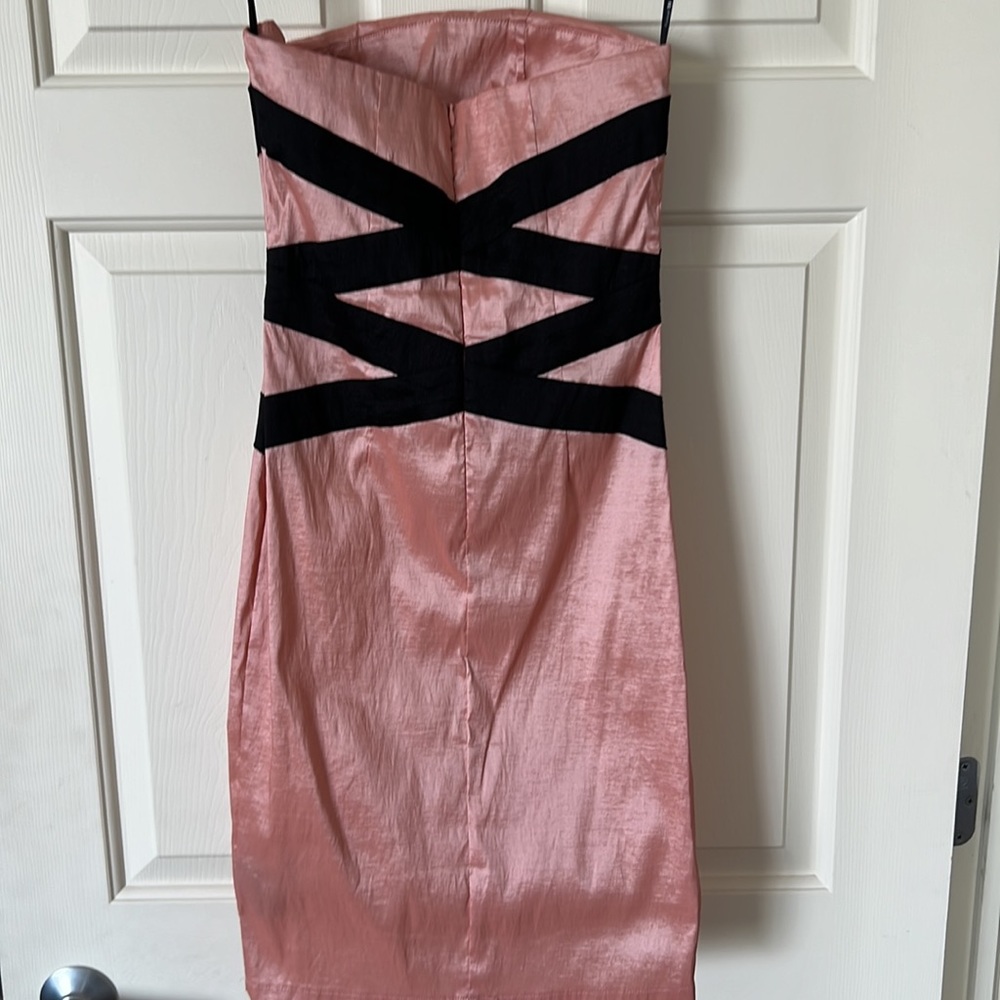 Dress - Picture 2 of 3